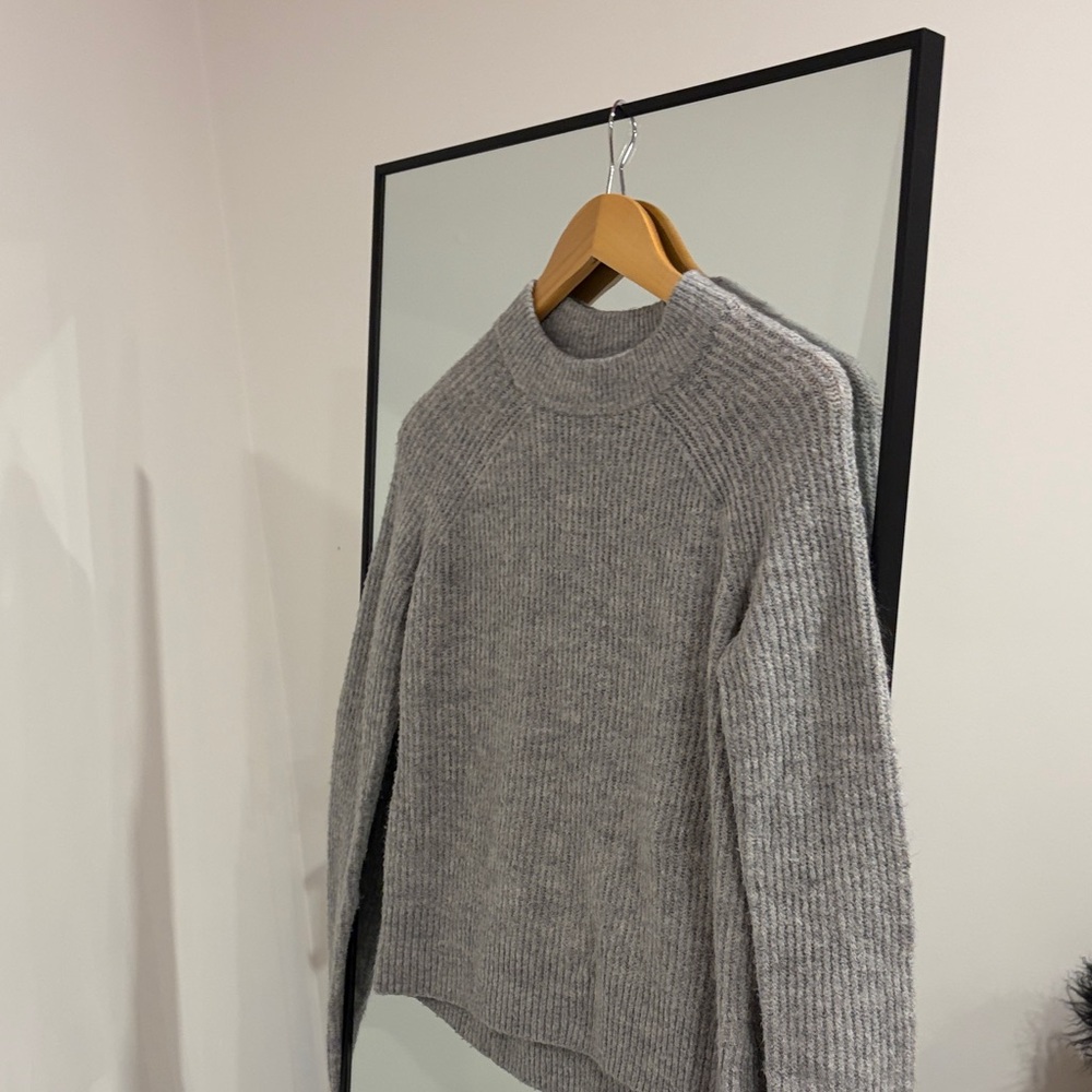 H&M Light Gray Women's Sweater